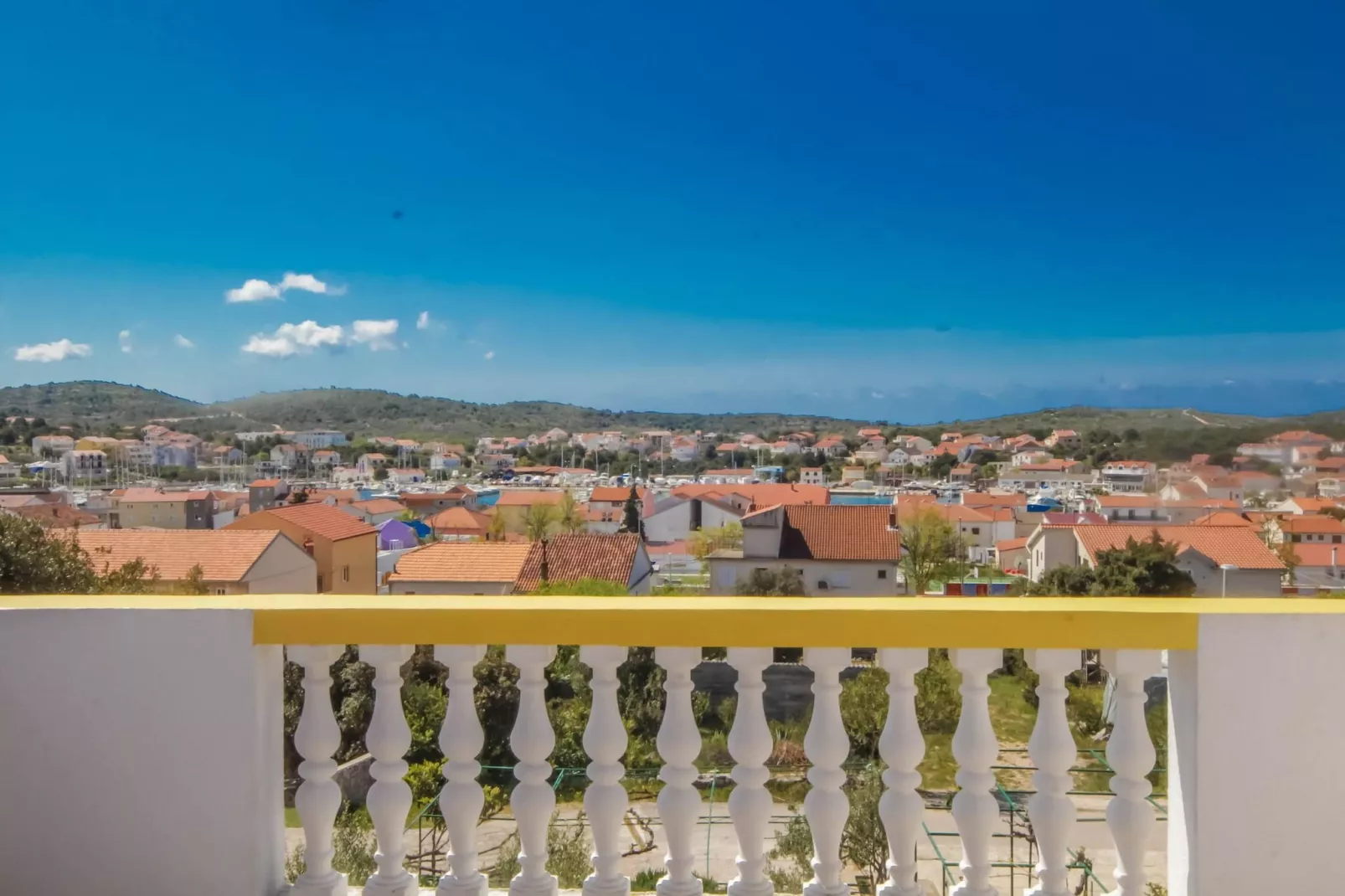Apartments Horvat - Yellow-Terrasbalkon