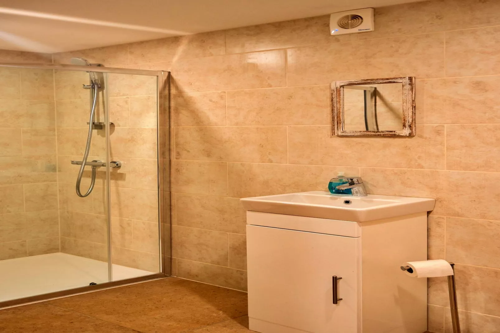 Little Rissington - Barn Eight-Badkamer