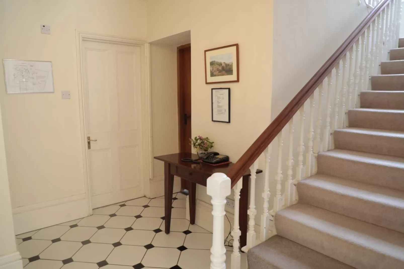 Buckland House-Overloop