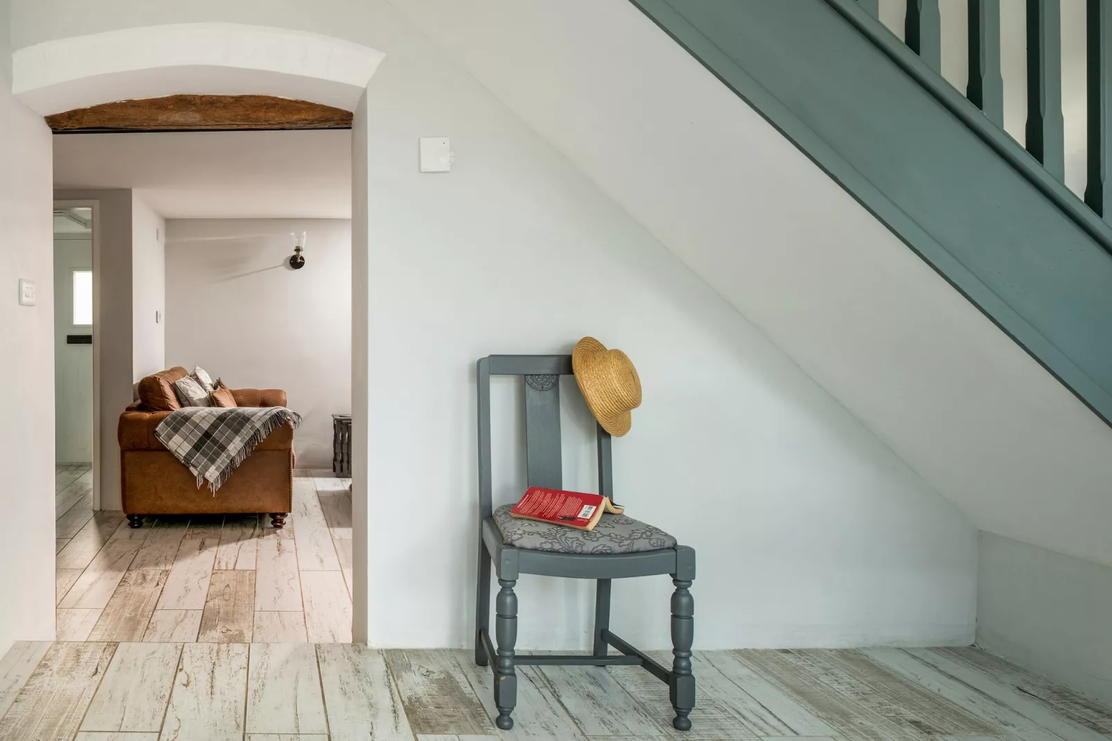 Esmor Cottage-Overloop