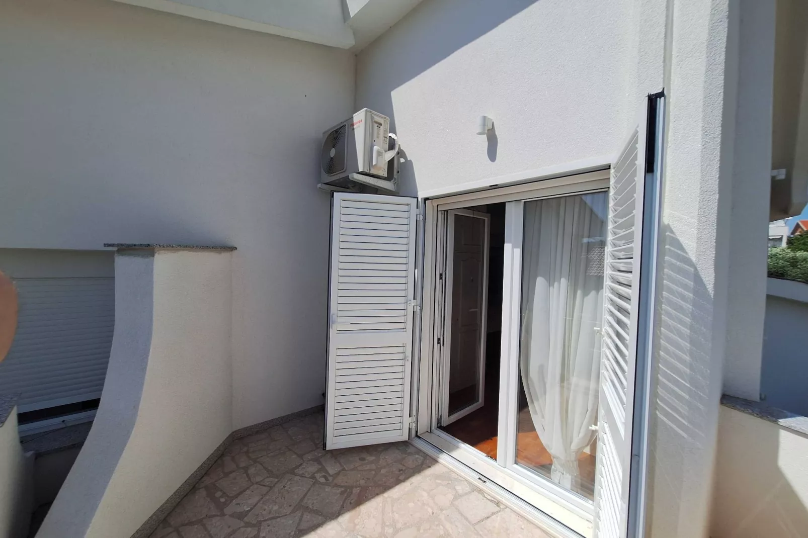 Sea View  Apartment Povljana - One Bedroom Apartment with Sea View-Terras