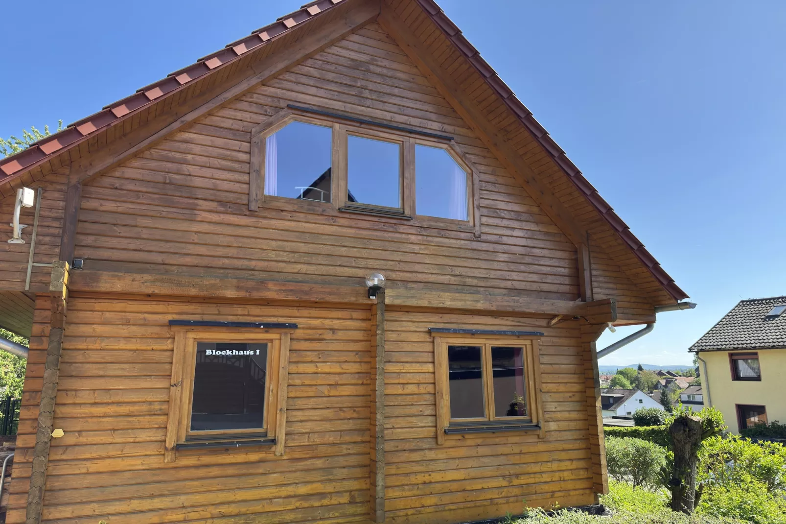 Blockhaus I-Buitenkant zomer