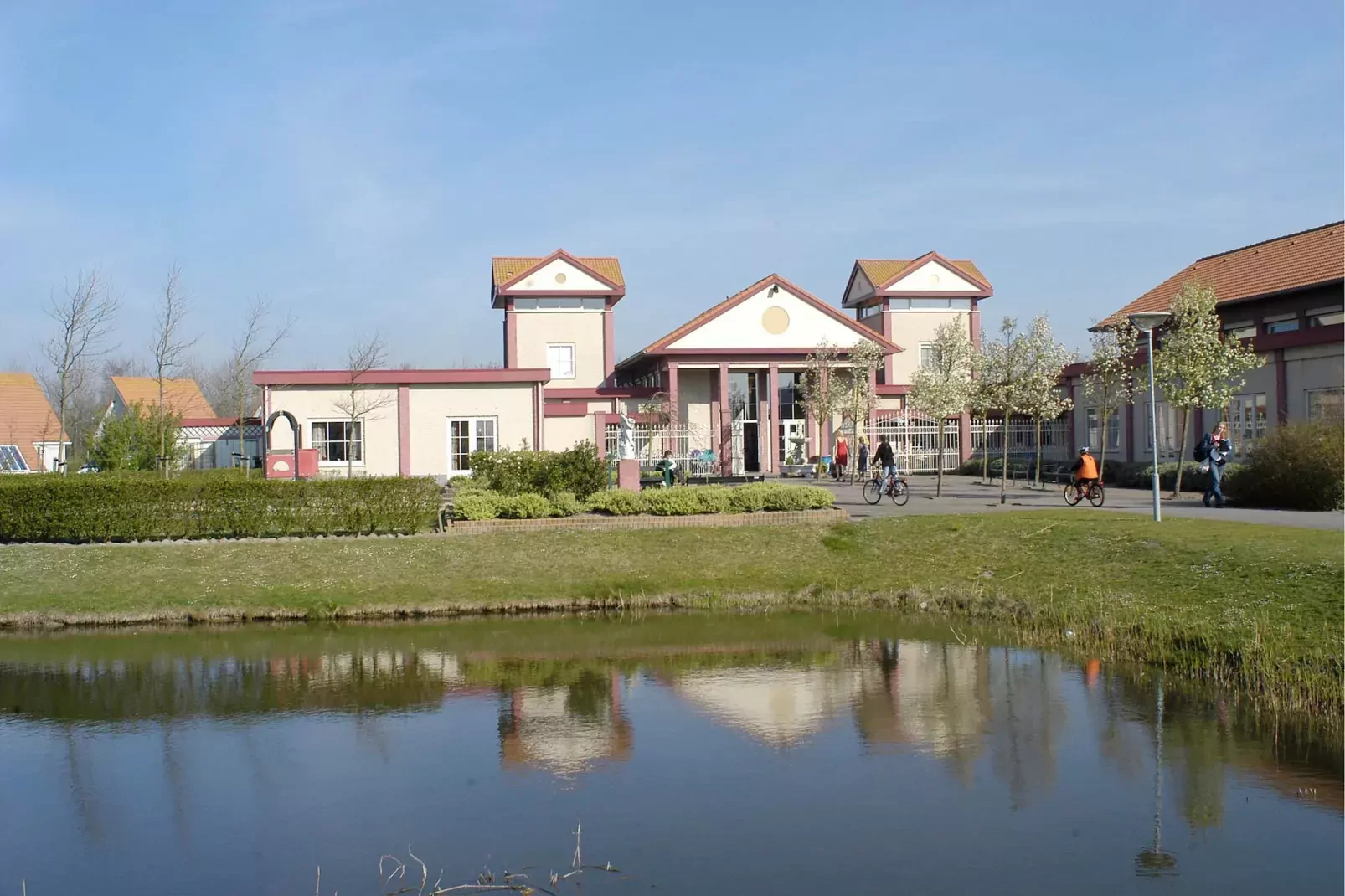 Vakantiepark Zeeland Village 4-Gebieden zomer 1km