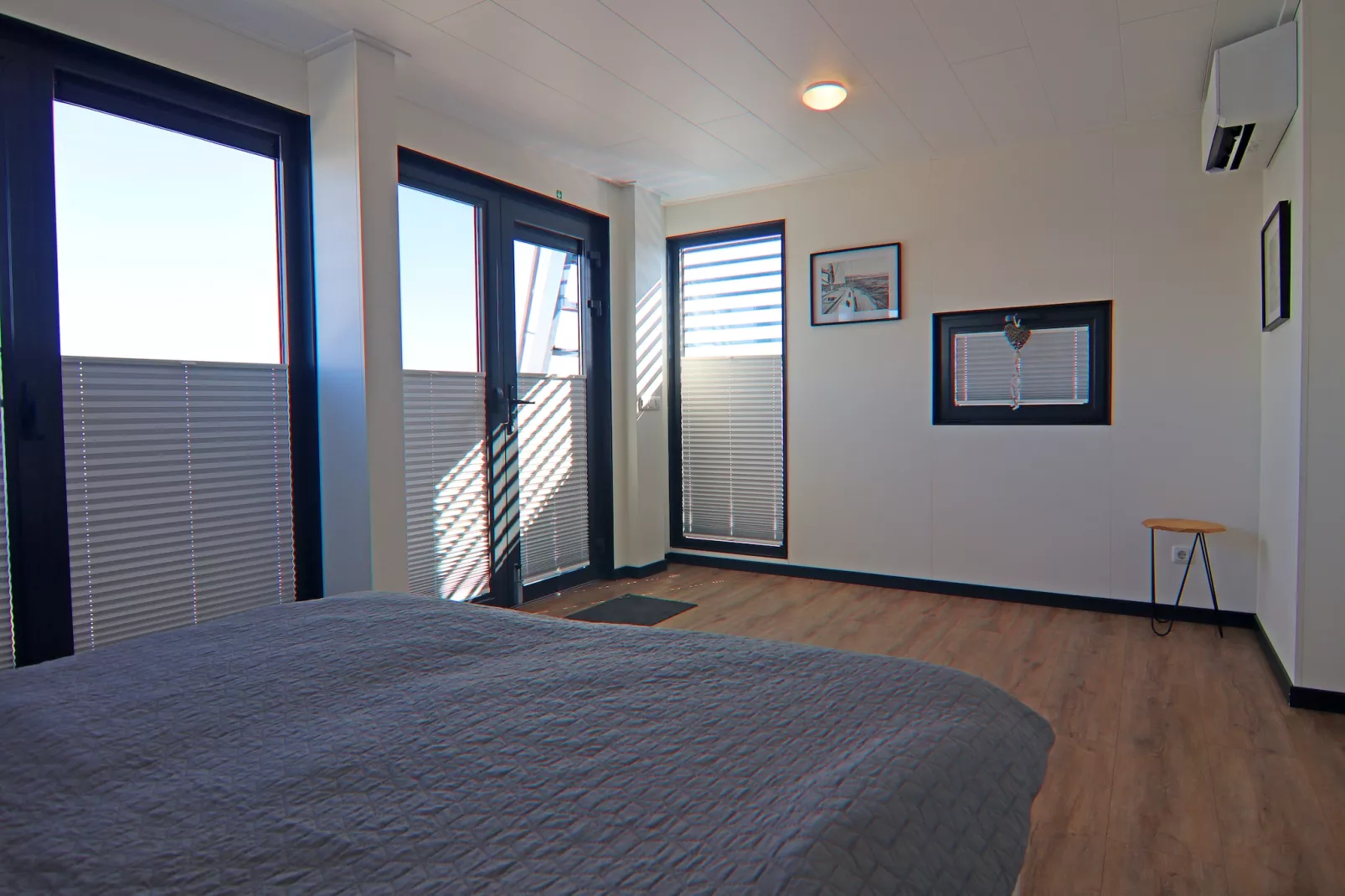 Hausboot Family & Friends mit Hund LP 10 / 1-2 Personen-Slaapkamer