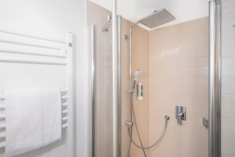 BEECH Resort am Plauer See - 4 Personen-Badkamer