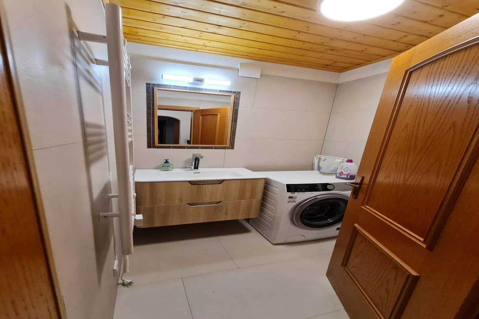 Haus Bruna-Badkamer
