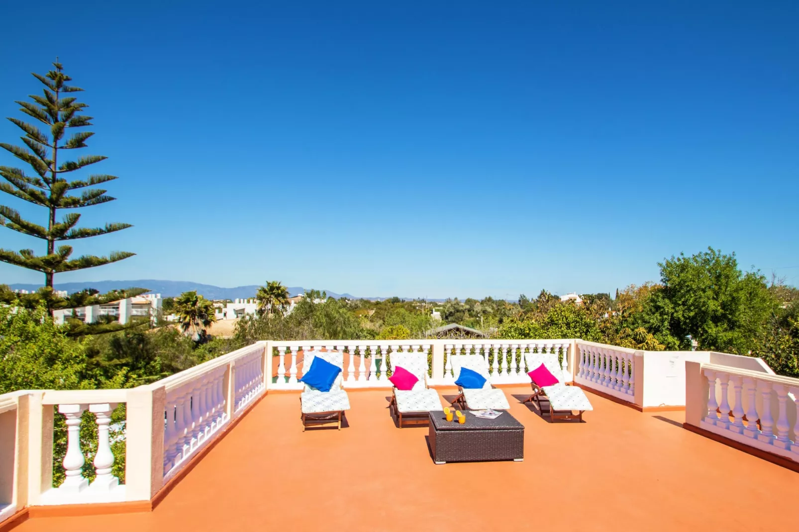 Villa Dominica-Uitzicht zomer