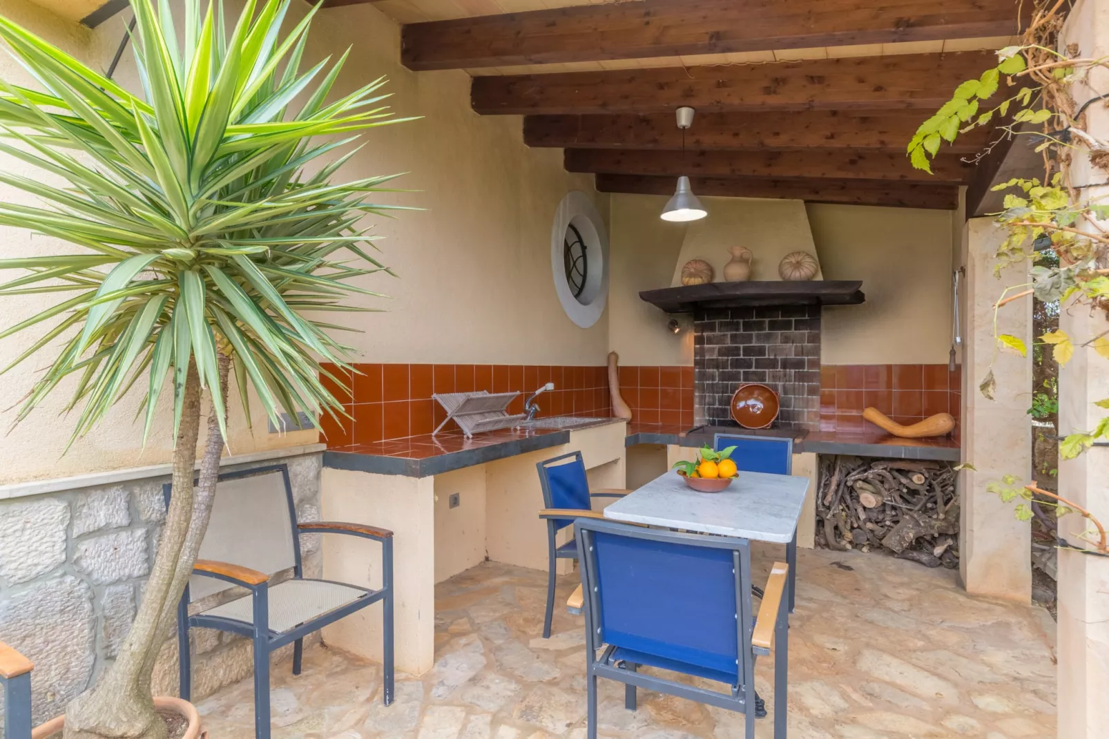 Son Fornes, Finca 5StarsHome Mallorca-Terrasbalkon