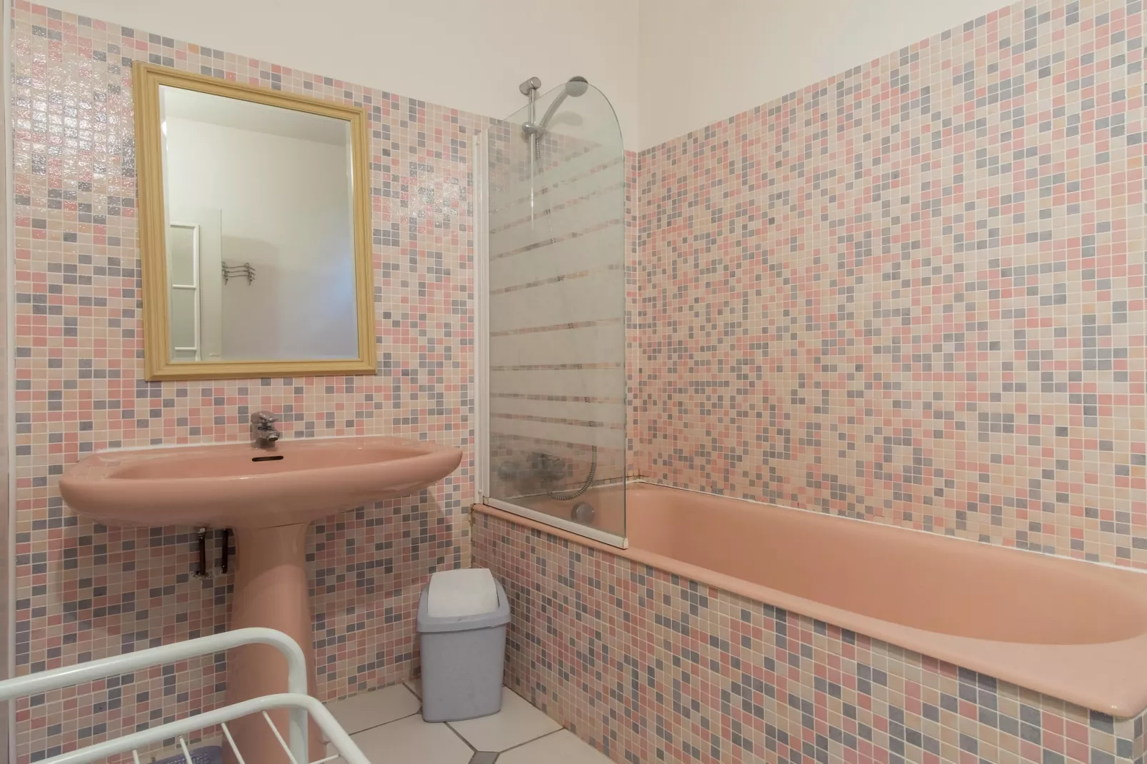 Gite 6 pers près de Châteauroux-Badkamer