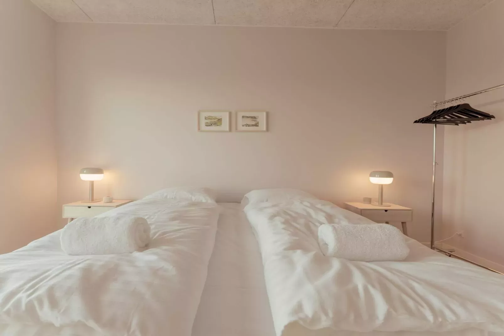 Stijlvol 4BR Apt in Torshavn -- By Traum Ferienwohnungen-Binnen