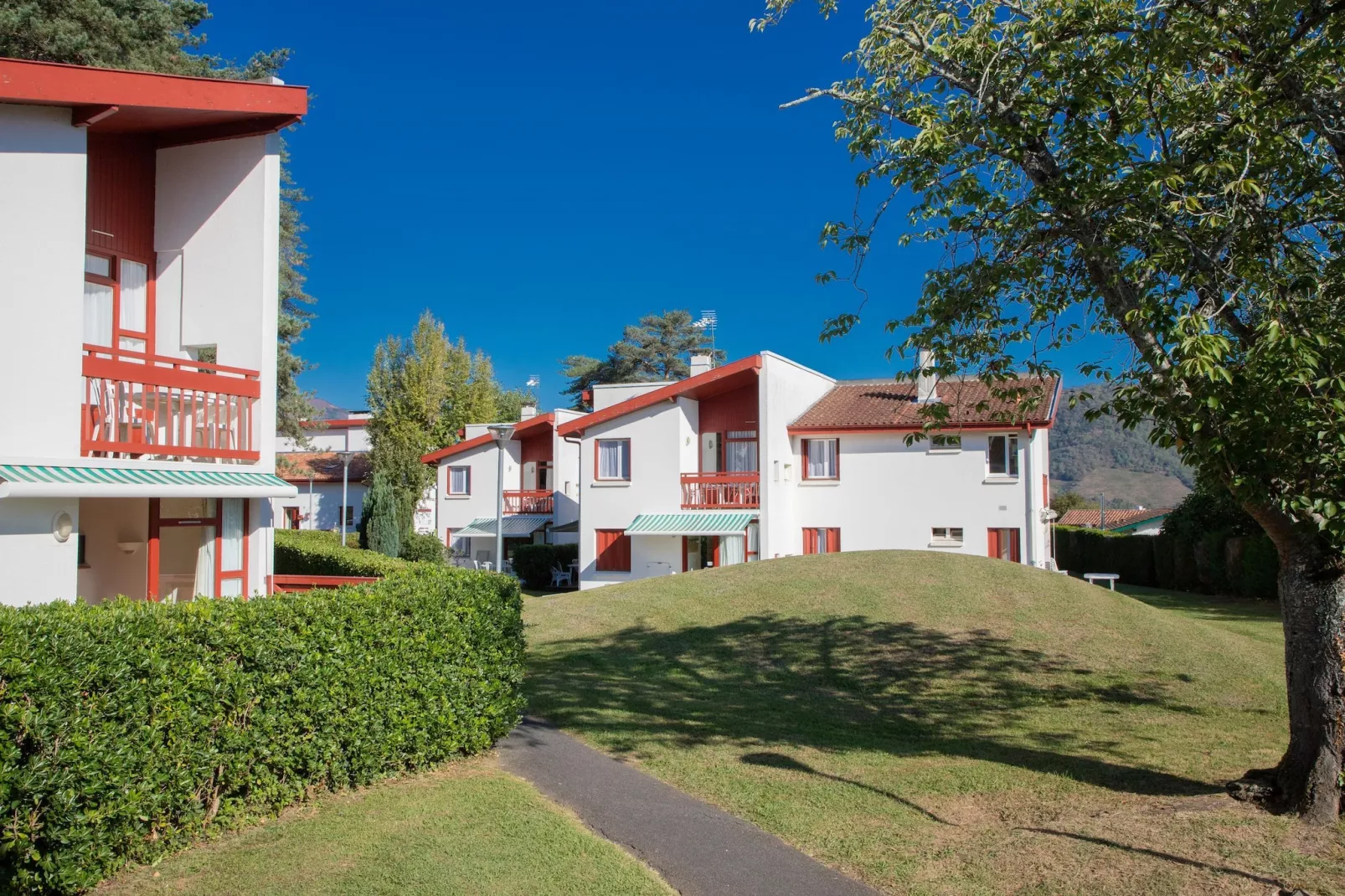 Saint-Jean-Pied-de-Port - Appartement 3 Pièces 6 Personnes 1  bébé-Gebieden zomer 1km