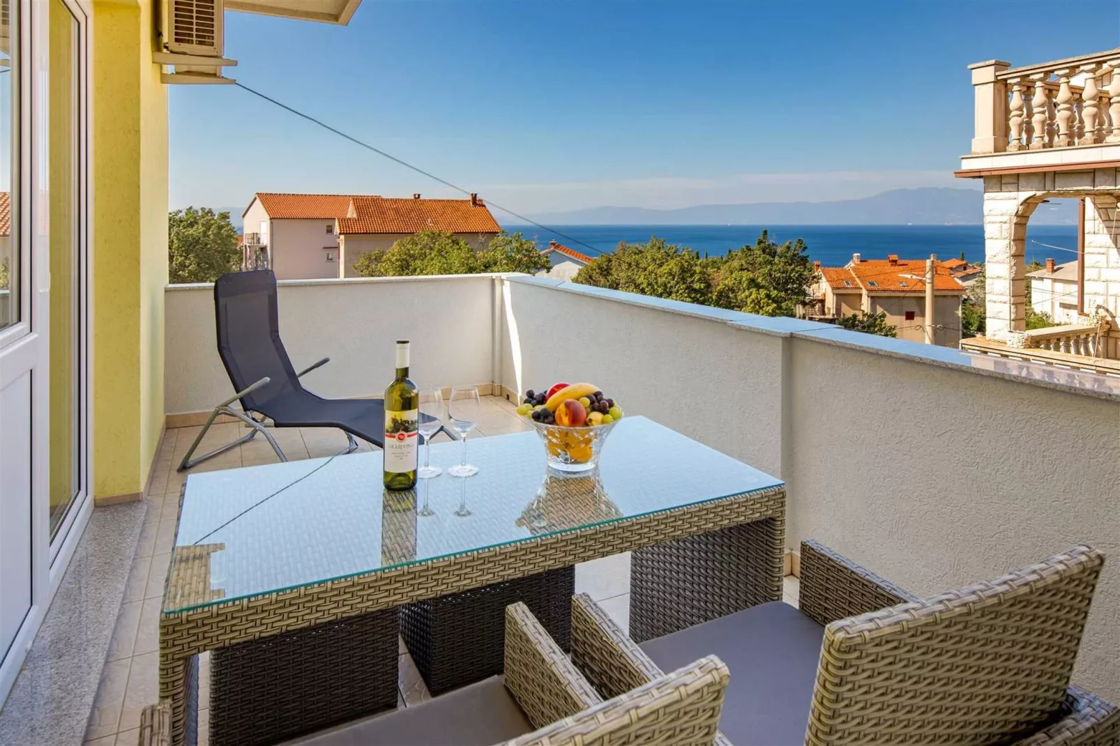 Apartment Slavica 3 - Yellow Sun-Terrasbalkon