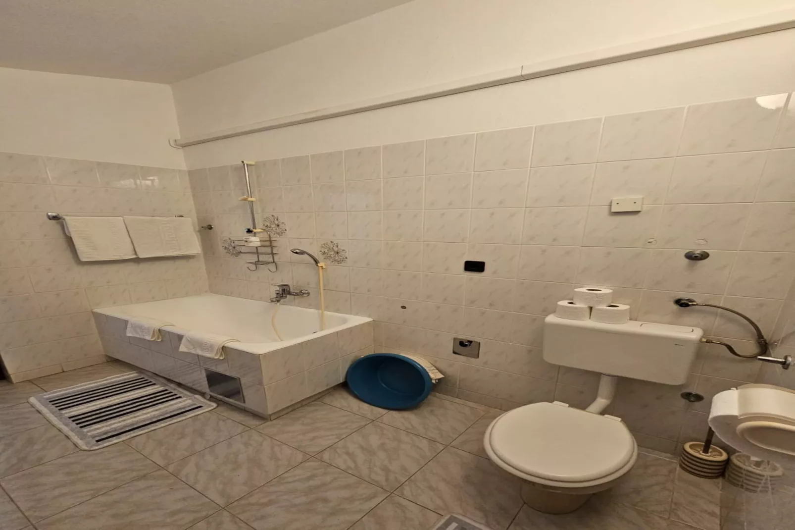 Apartments Nestor - two bedroom apartment A4-Badkamer