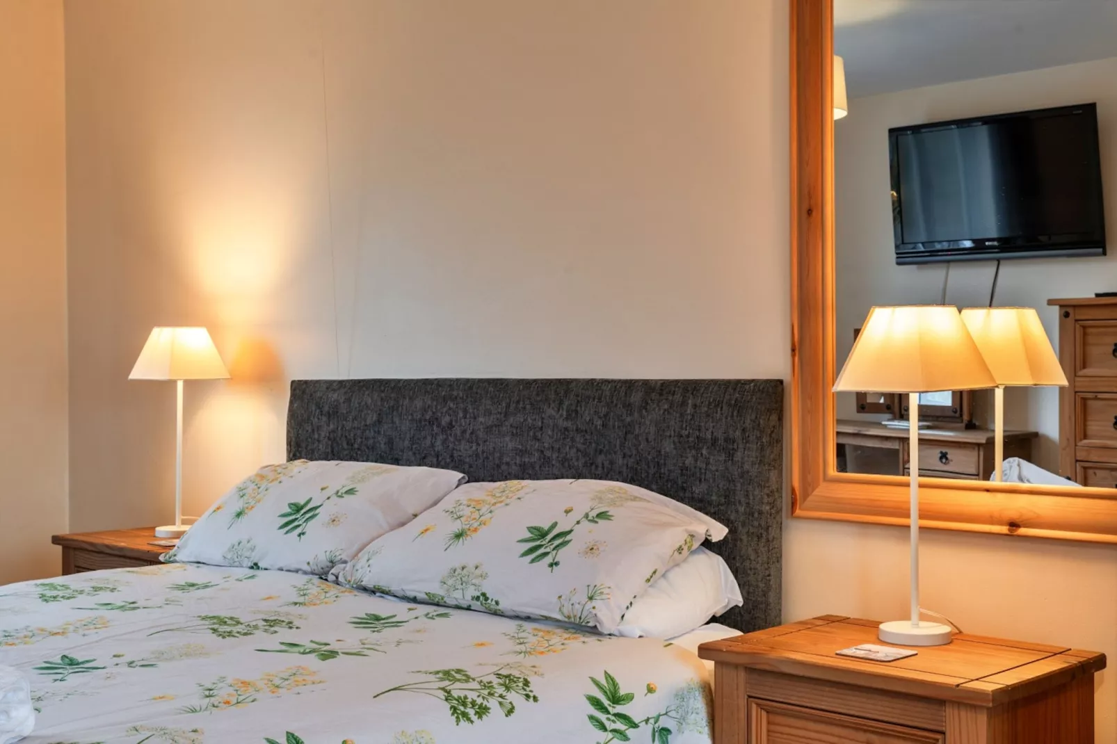 No.1 Gladys' Orchard-Slaapkamer