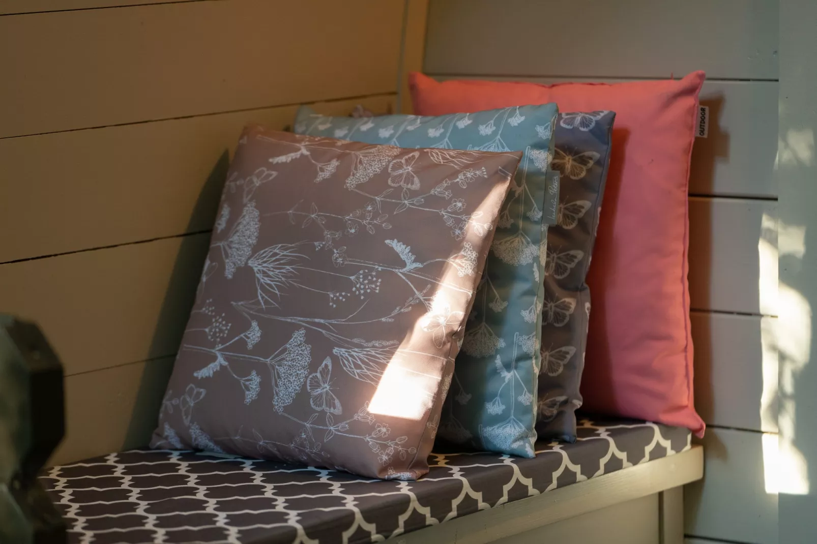 Bluebelle Glamping Pod-Buitenlucht