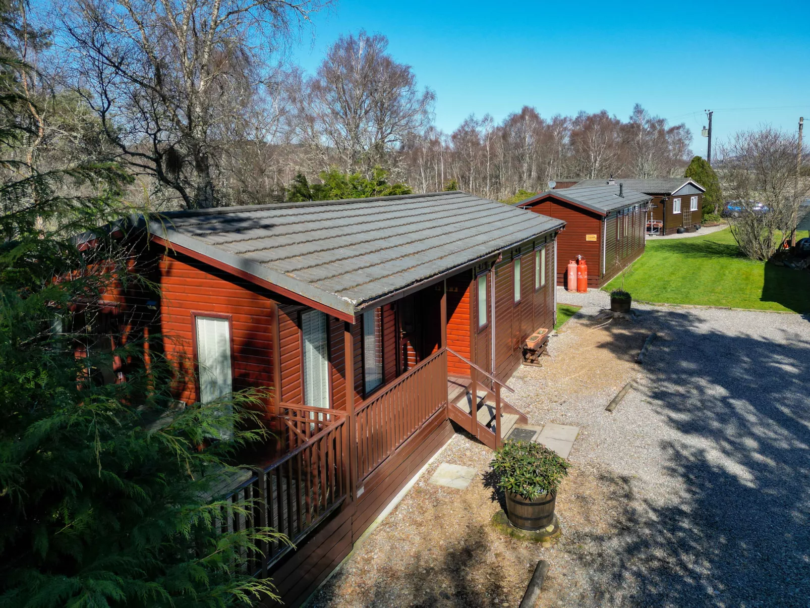 Pinemarten Lodge-Buiten