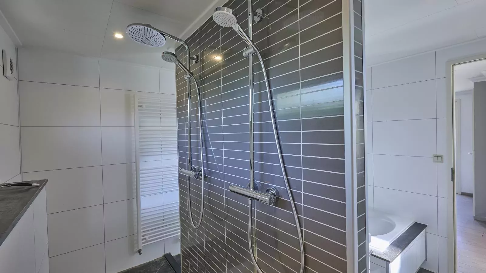 T Kaatsheuveltje 4-Badkamer