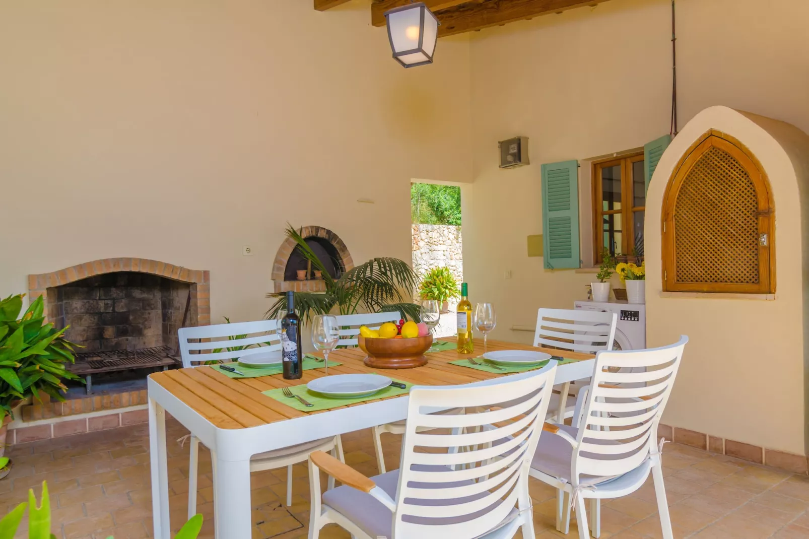 Son Mora-Terrasbalkon