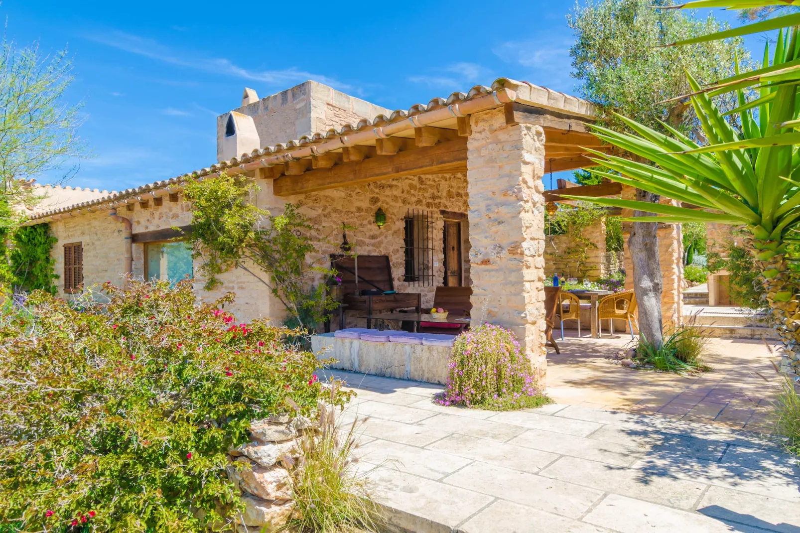Villa Es MolÍ Des Trenc-Buitenkant zomer