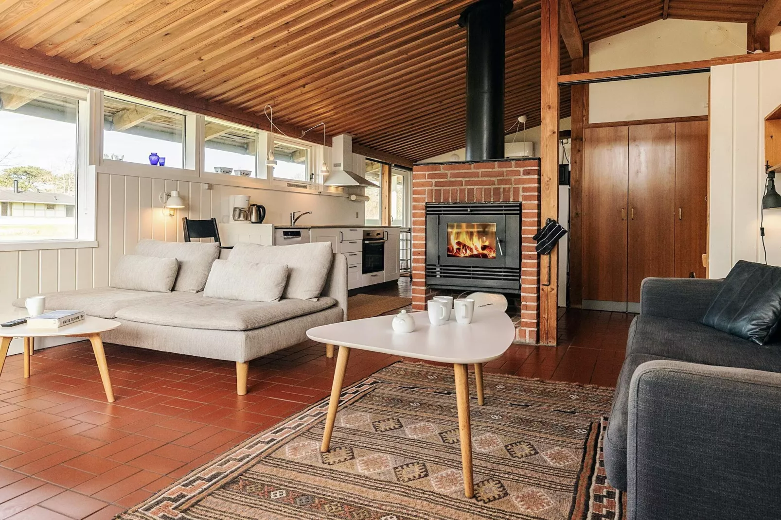 3 room,2 bathrooms w/seeview-Binnen