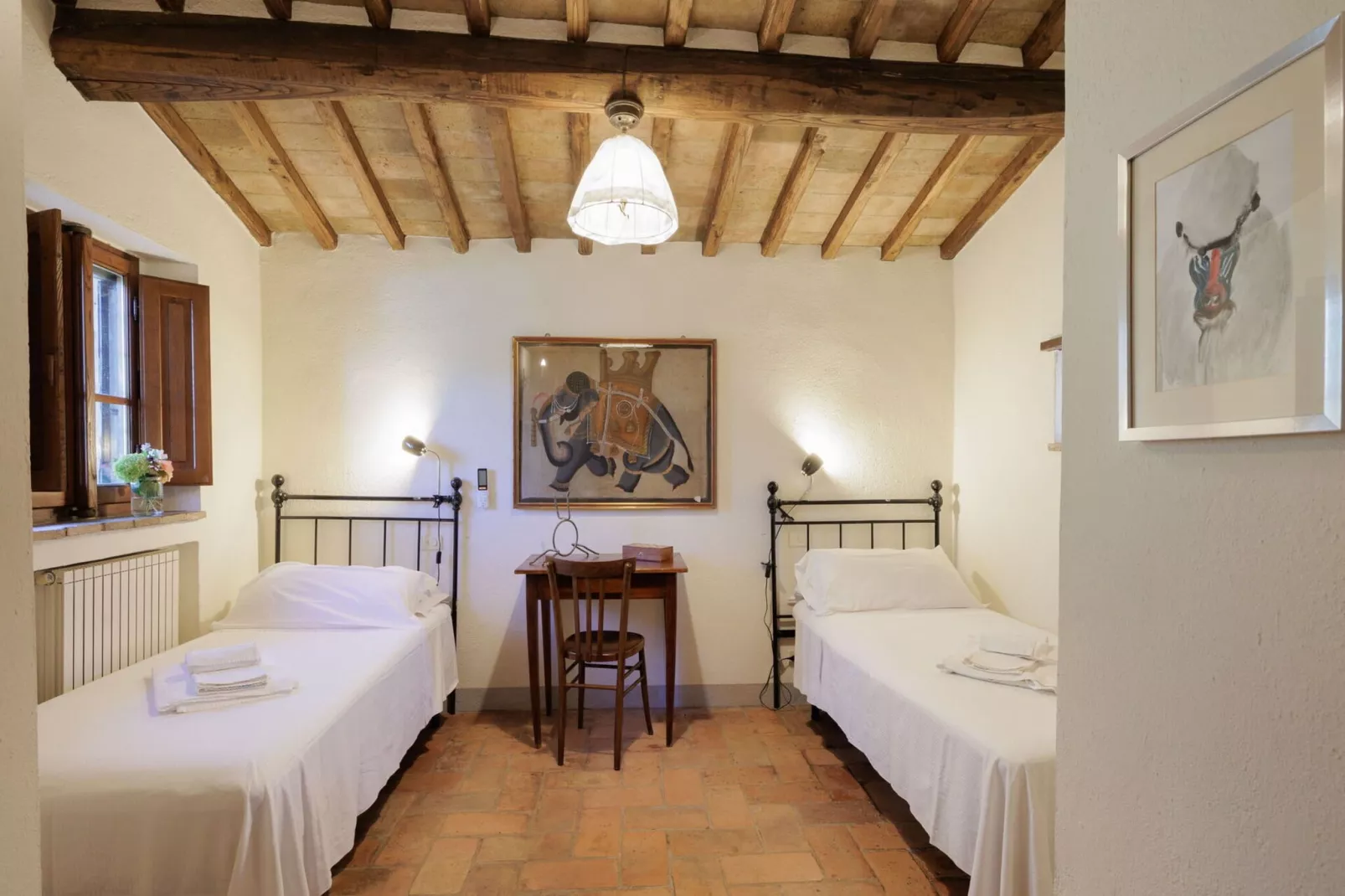 Villa delle Rose-Badkamer