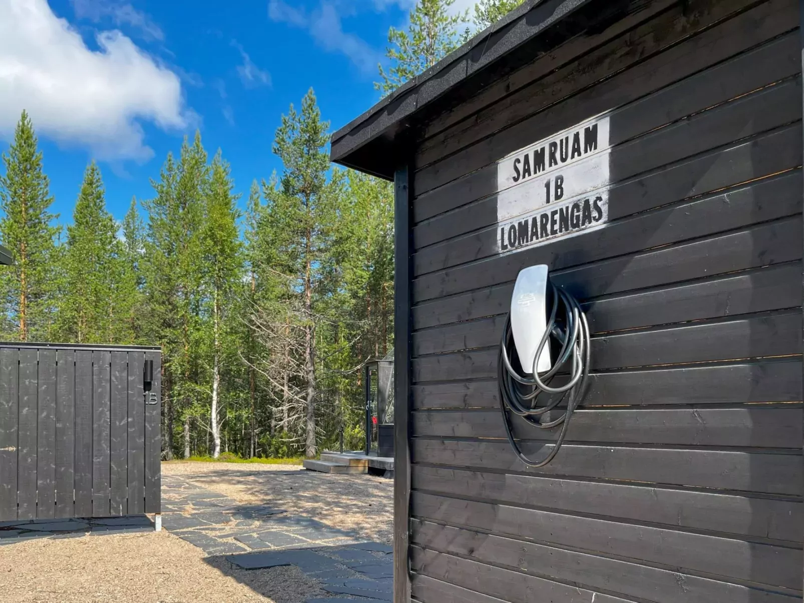 Samruam b aurora cabin-Binnen