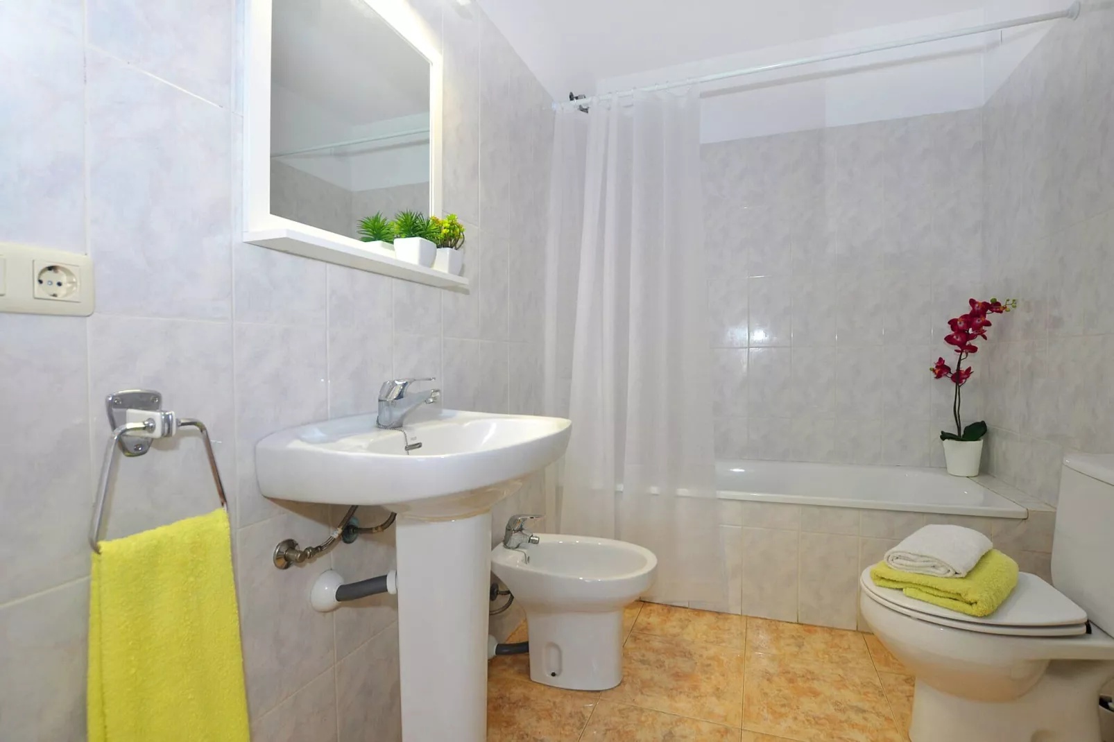 1172 CANYELLES vista Mar-Badkamer