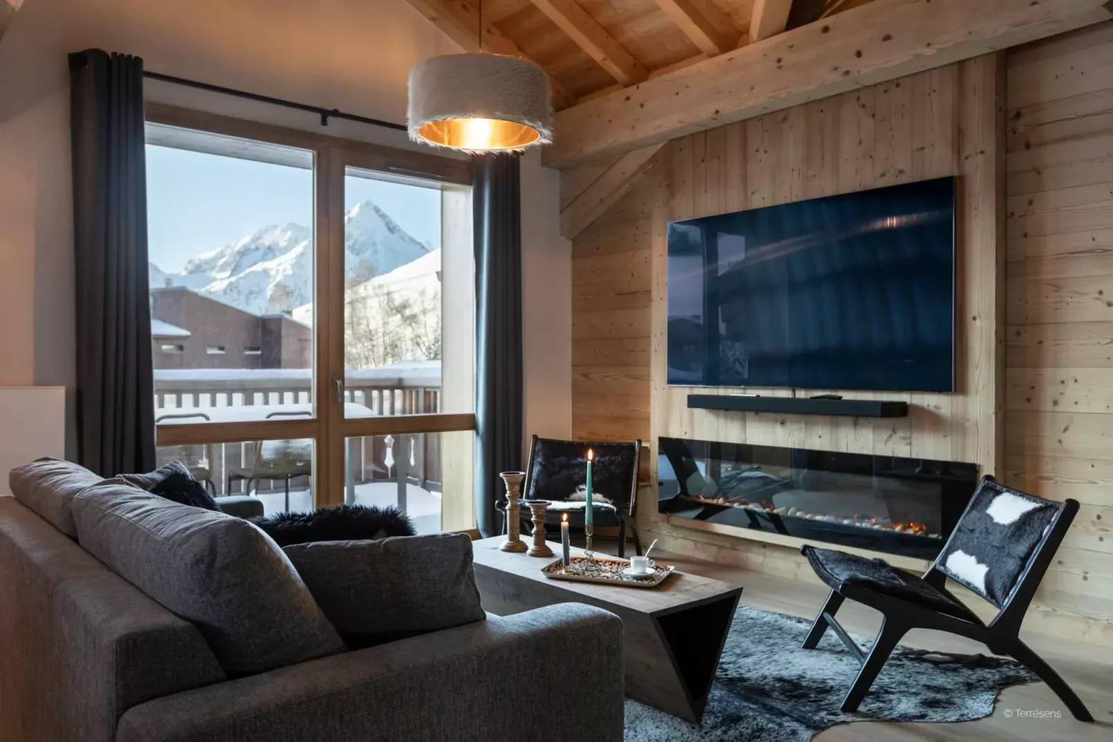 LES DEUX ALPES Neige et Soleil -A48S-Woonkamer