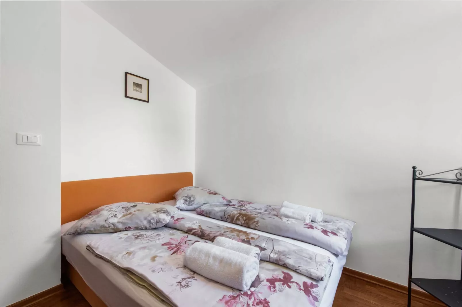 Villa Beauty with Private Pool-Slaapkamer