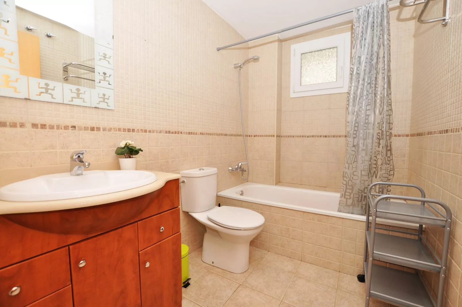 1125 ROYAL MARINE vista Piscina-Badkamer