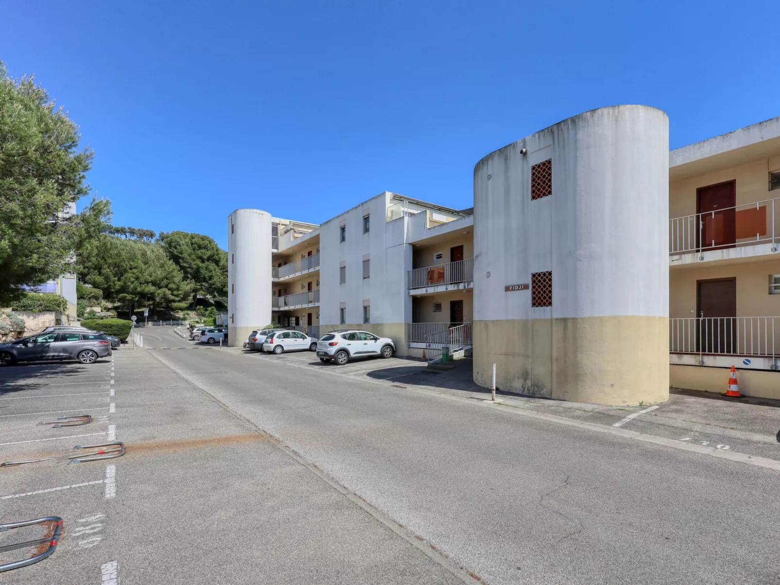 Le Fidji-Buiten