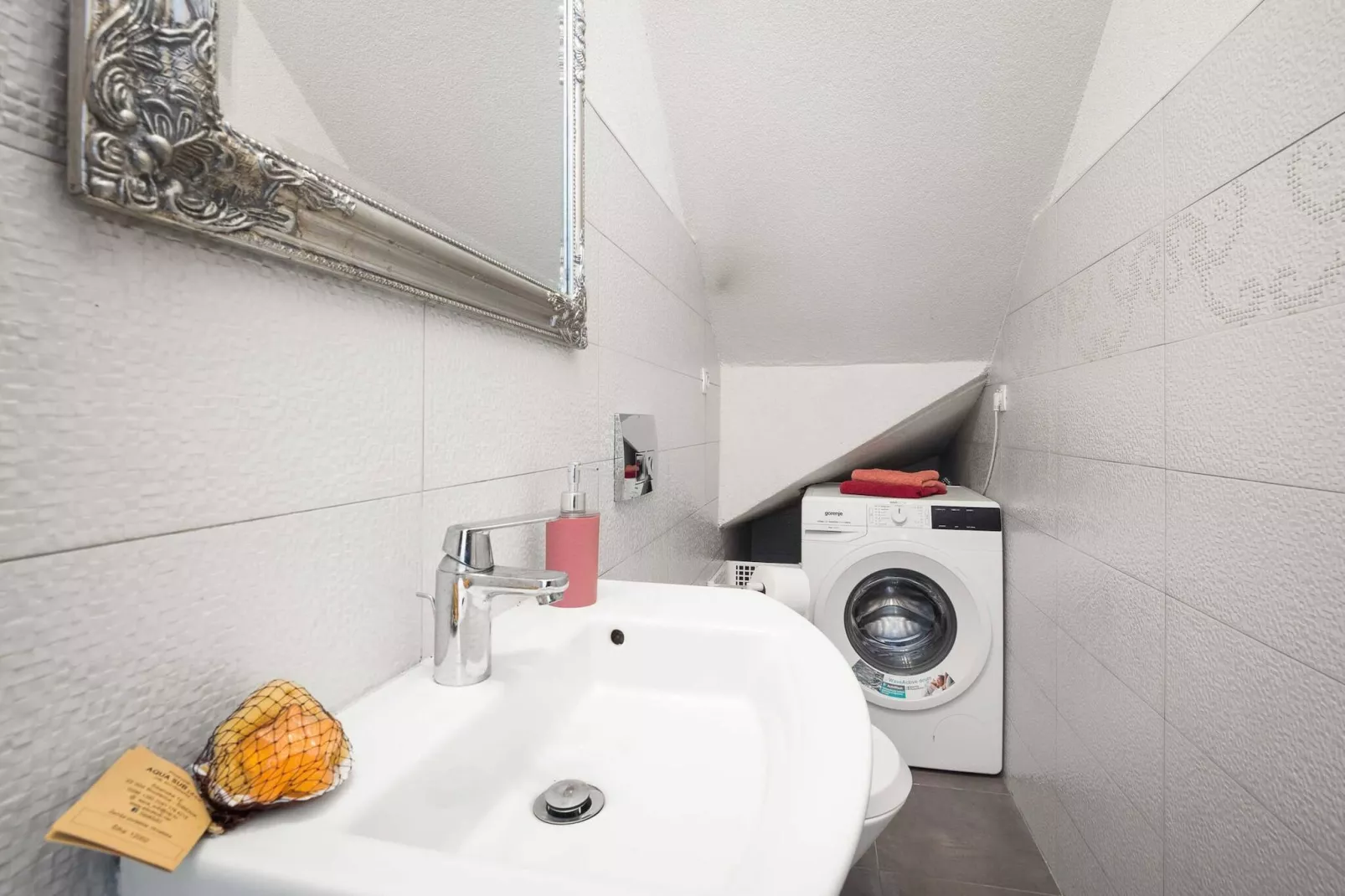 Holiday Home Roko&Iva-Badkamer
