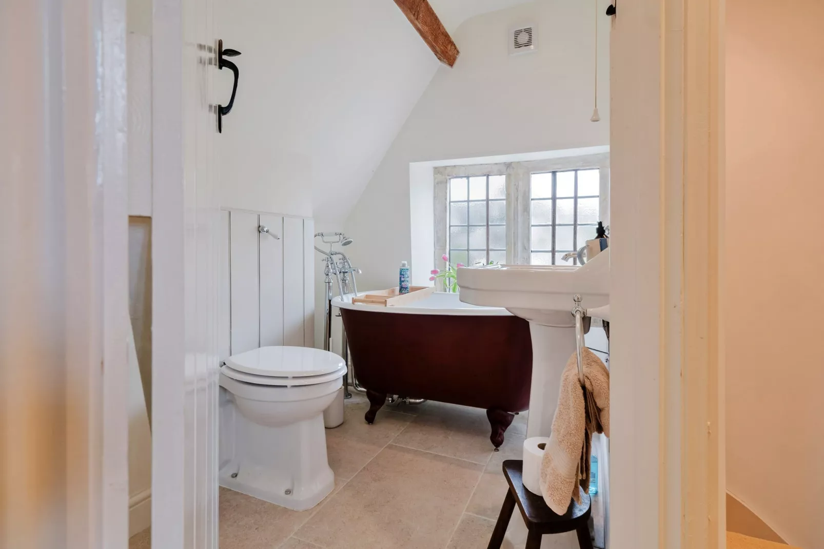 Courtside Cottage-Badkamer