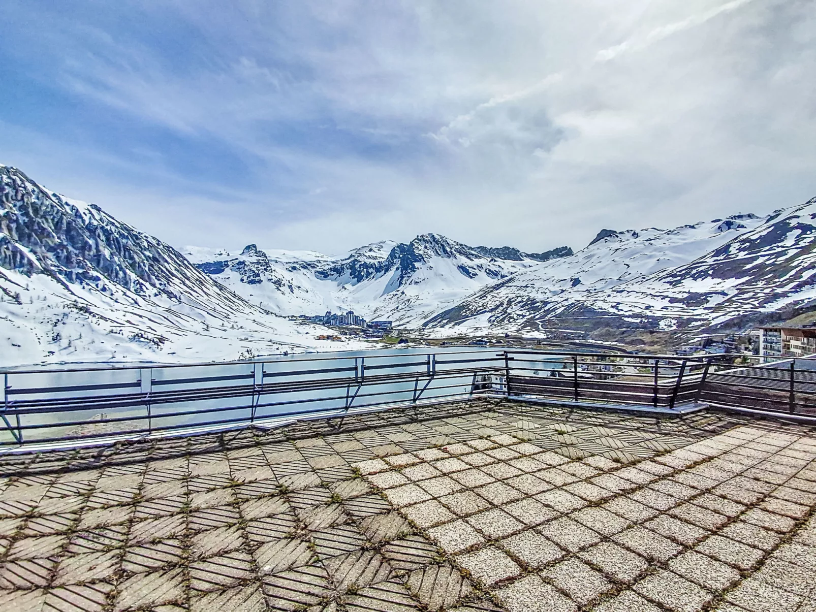 Palafour (Le Lac)-Buiten