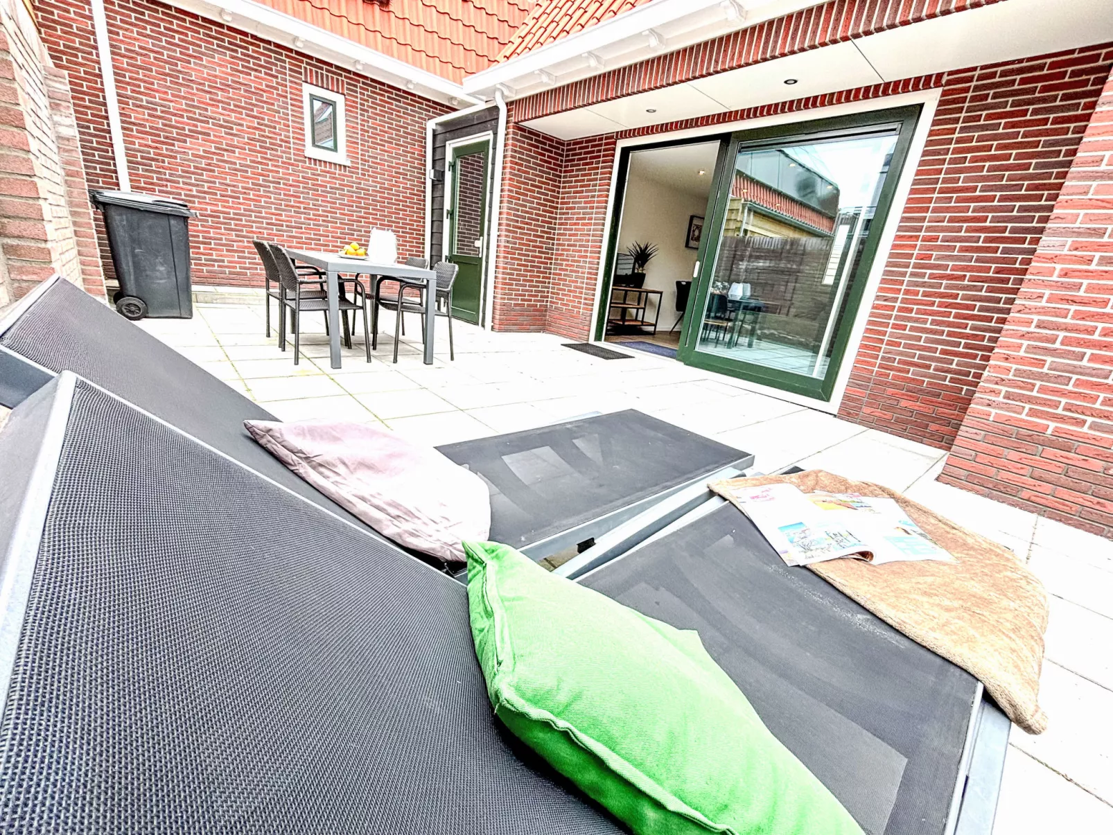 Beach House Westkapelle 2B-Buiten