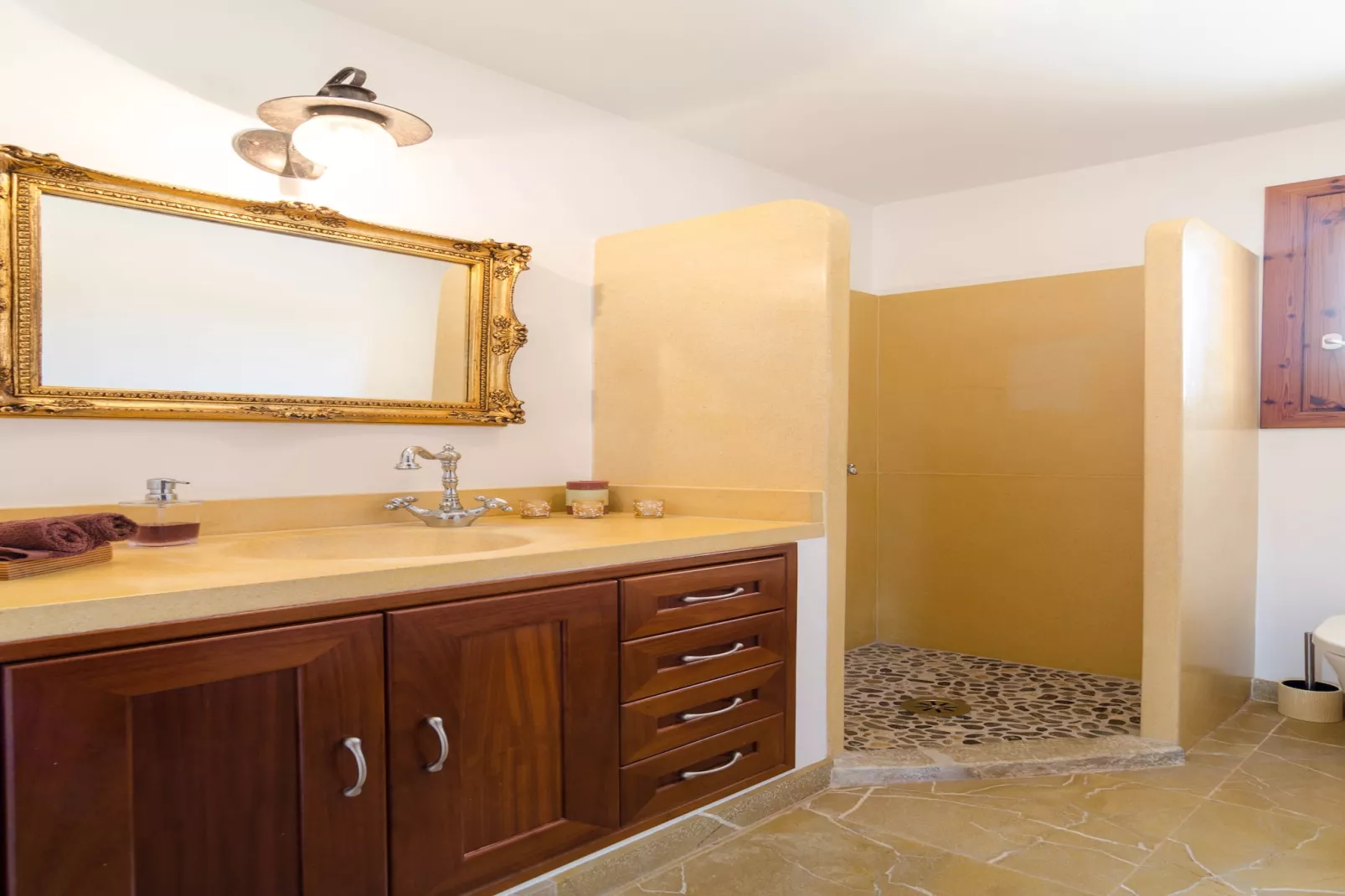 Casa Puig De Na Franquesa-Badkamer