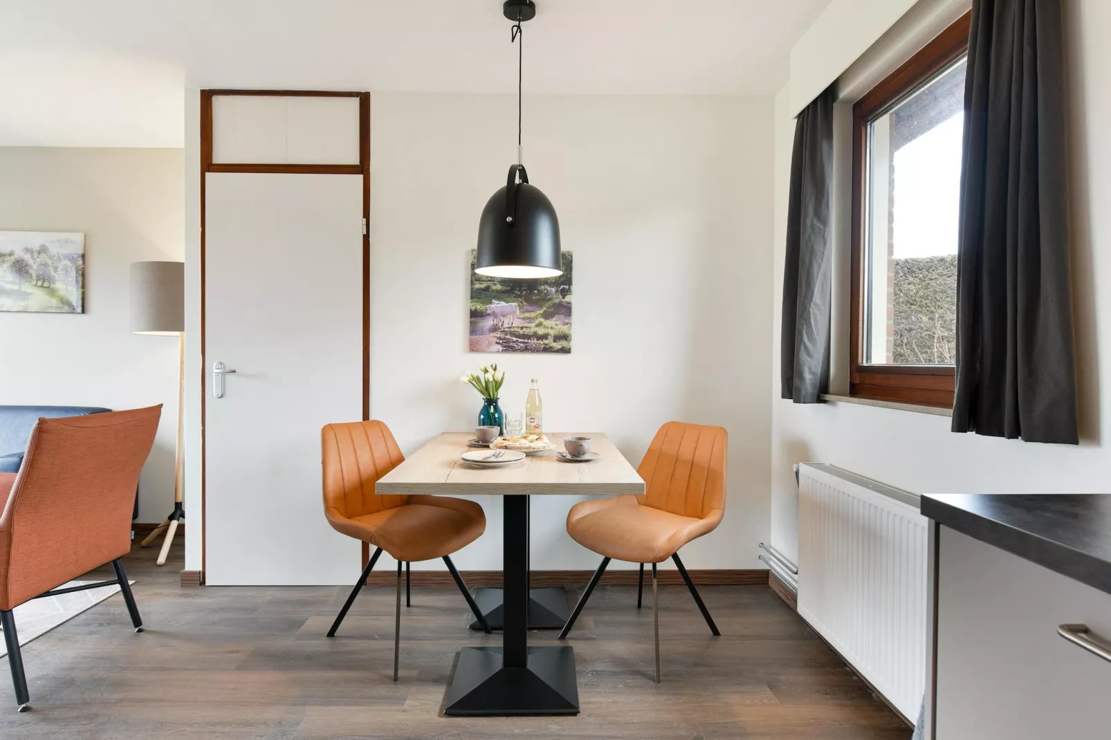 Vakantiepark Reevallis 2-Eetkamer