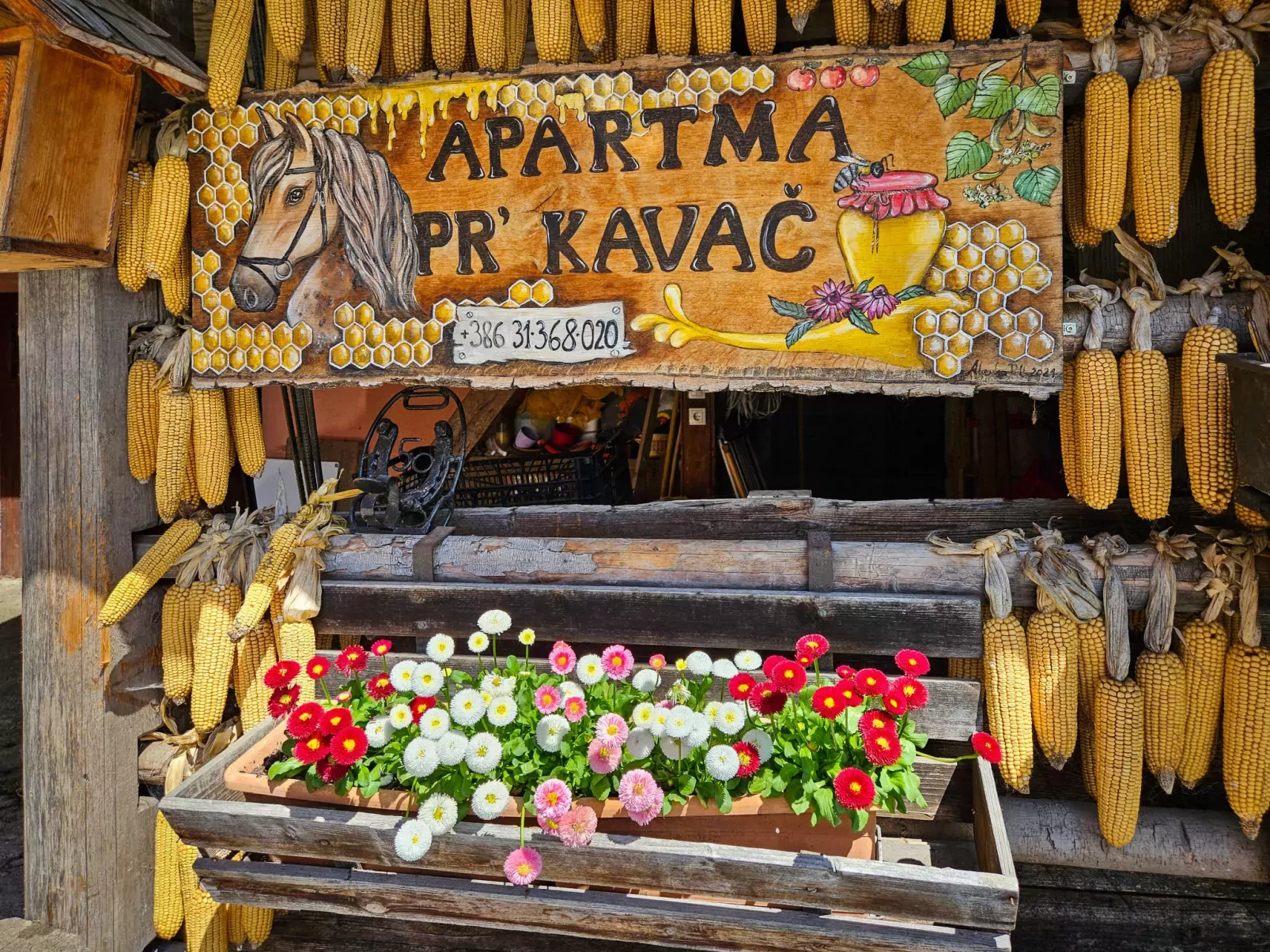 Pr' Kavač-Buiten