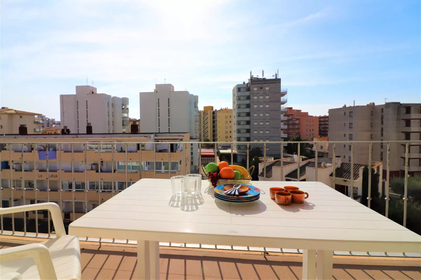 DELTA 4 2 Roses-Terrasbalkon
