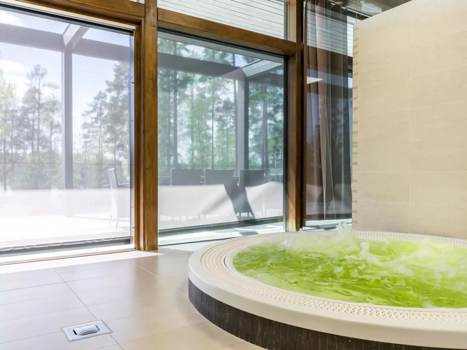 Naava kaarna spa-Binnen