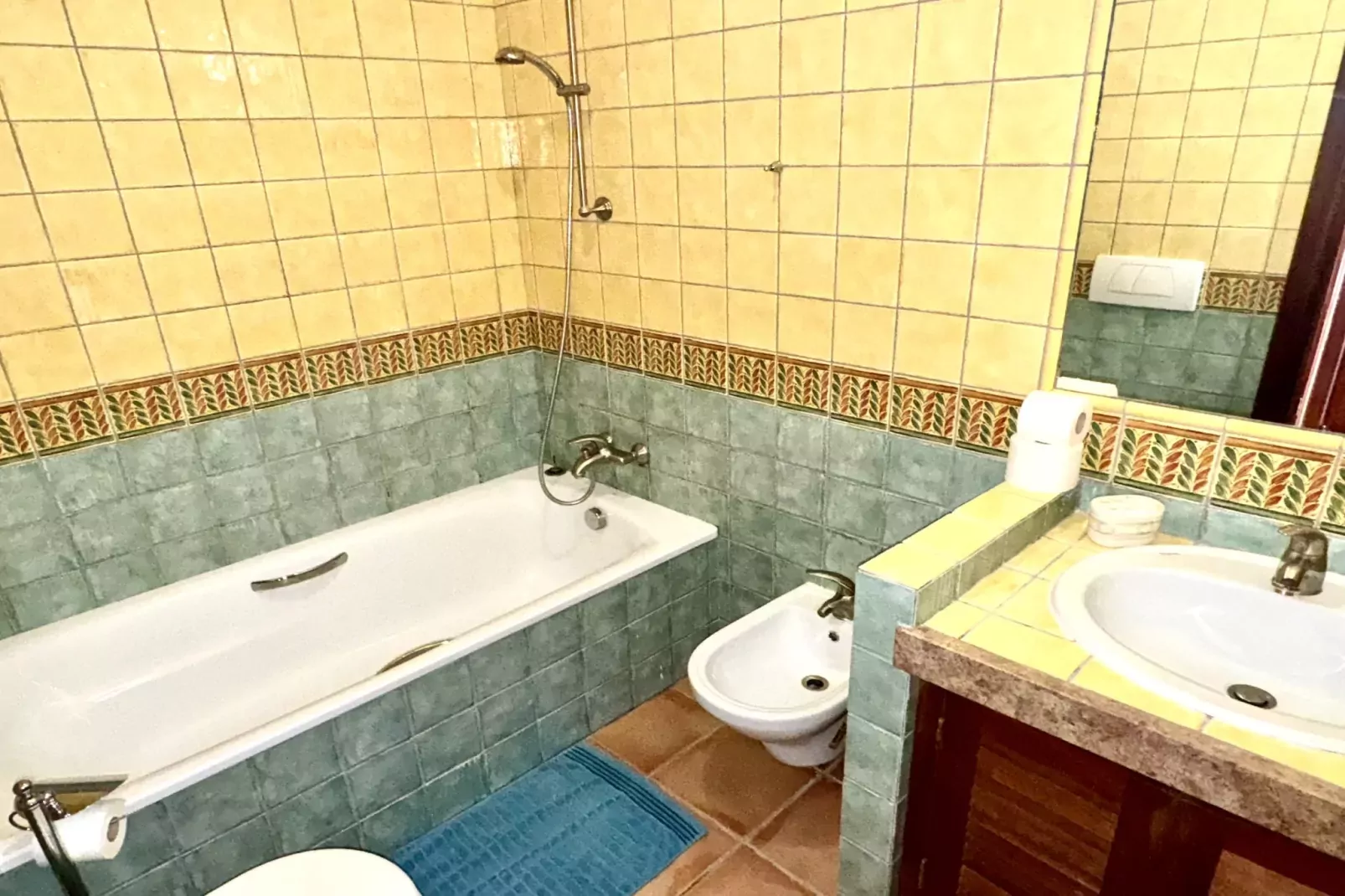 06 Terraços de Benagil (Casa Rosa Azul)-Badkamer