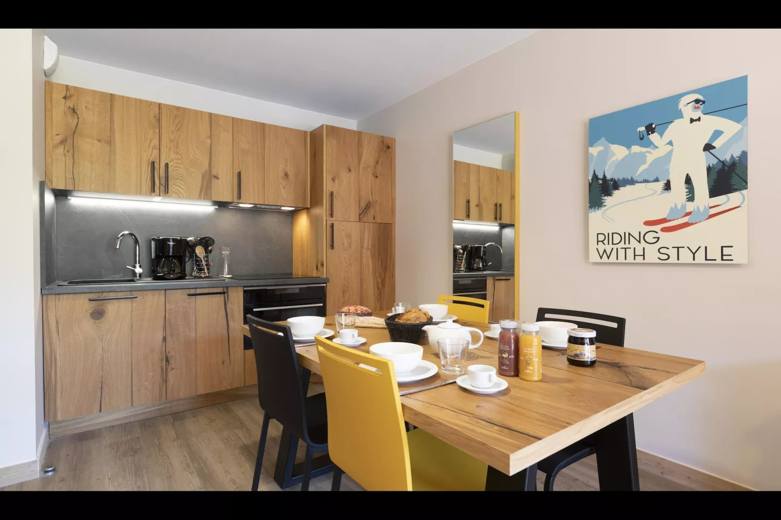SAMOËNS_S63-Eetkamer
