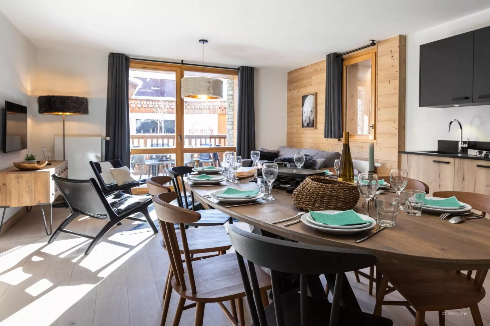 LES DEUX ALPES Neige et Soleil -A38P-Eetkamer