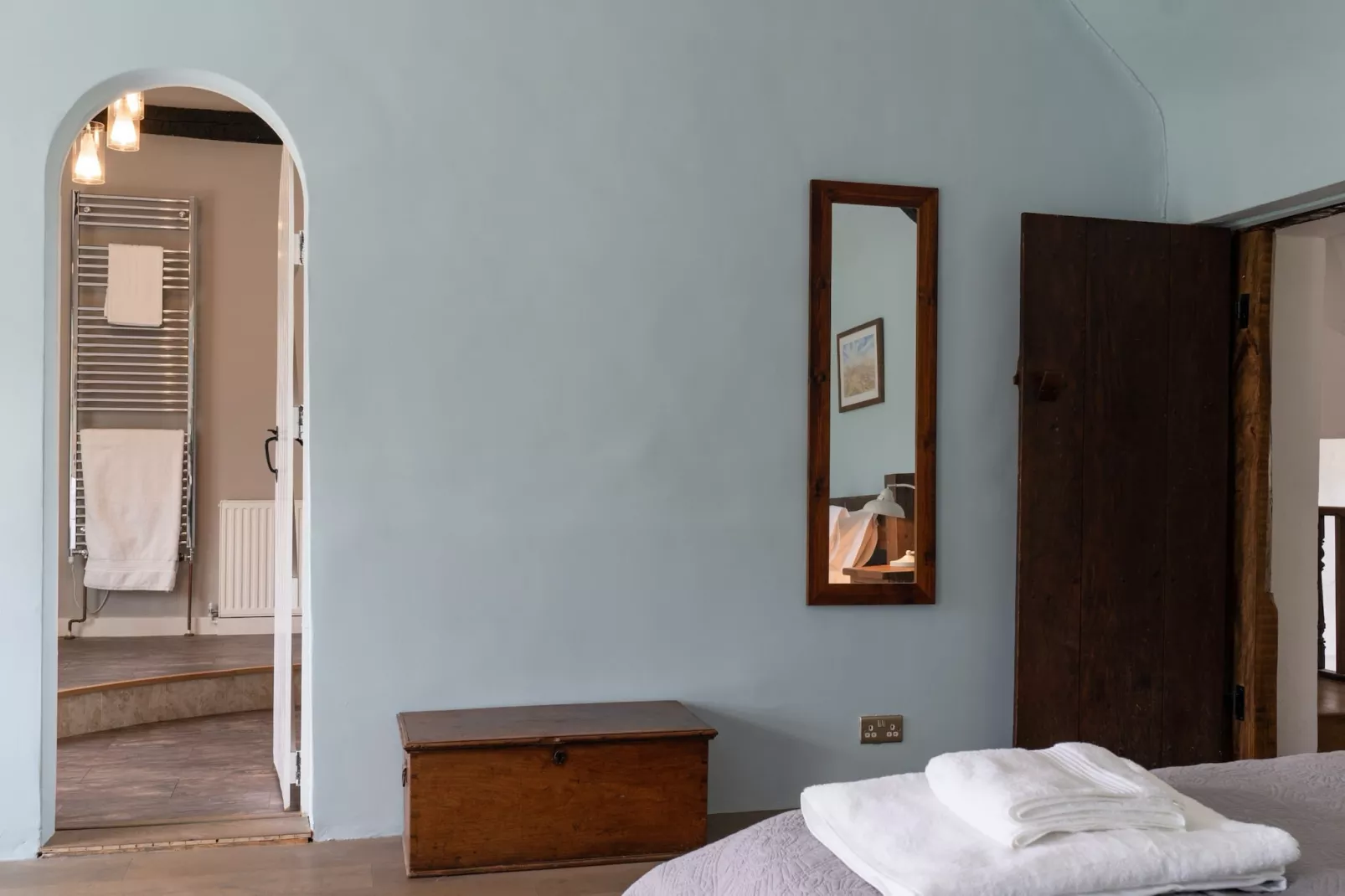 Lower Aylescott Farmhouse-Slaapkamer