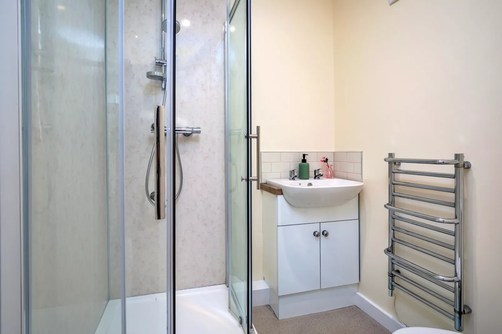 Victory Mill - Apartment Five-Badkamer