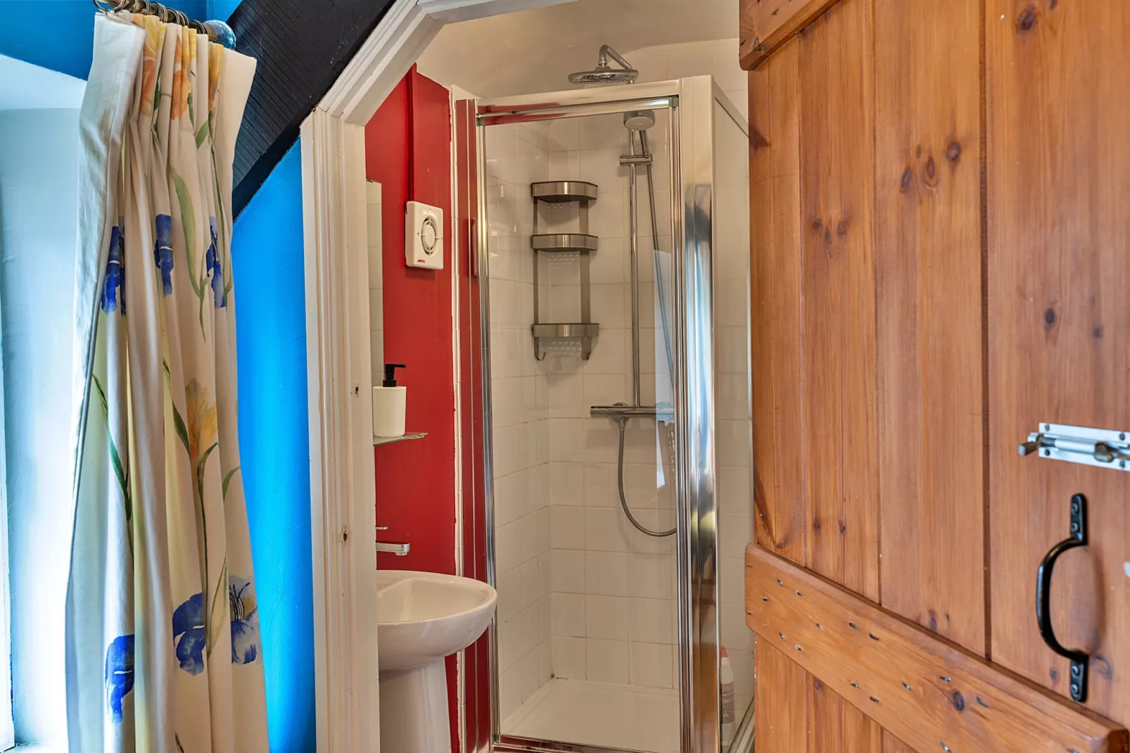 Clematis Cottage-Badkamer