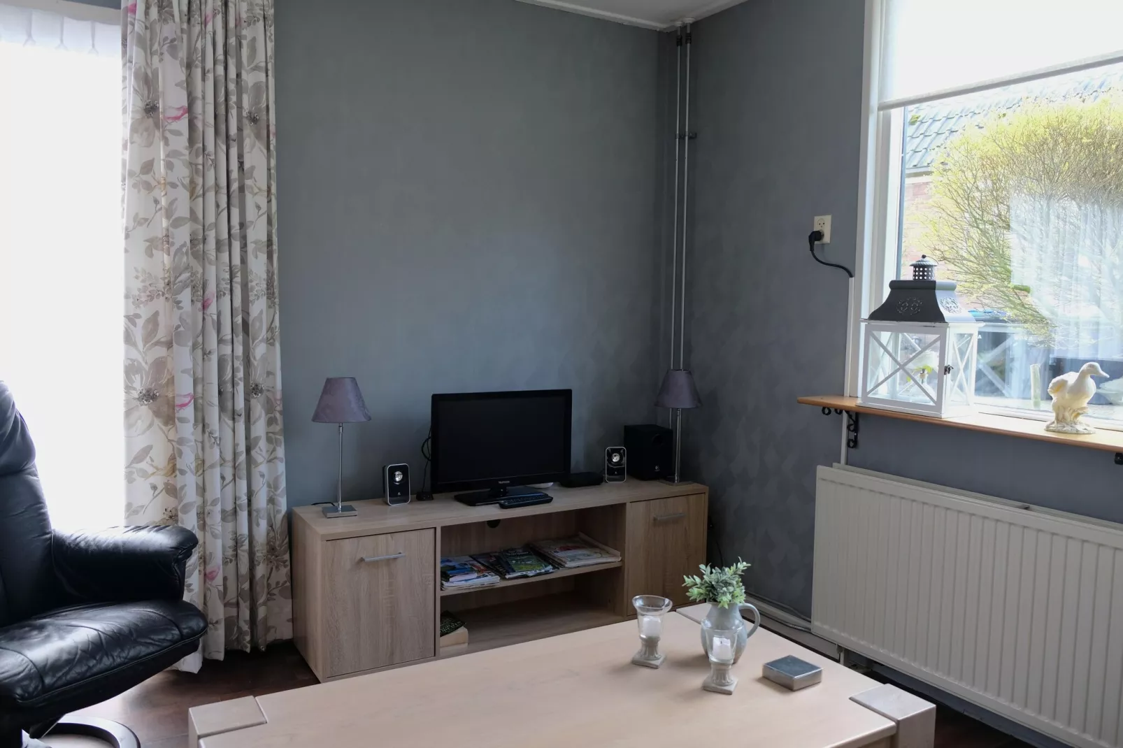 Aan de dwarsgracht-Woonkamer