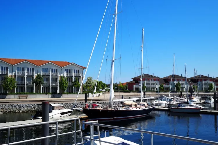 Hausboot Family & Friends LP2 / 3 Personen-Terrasbalkon