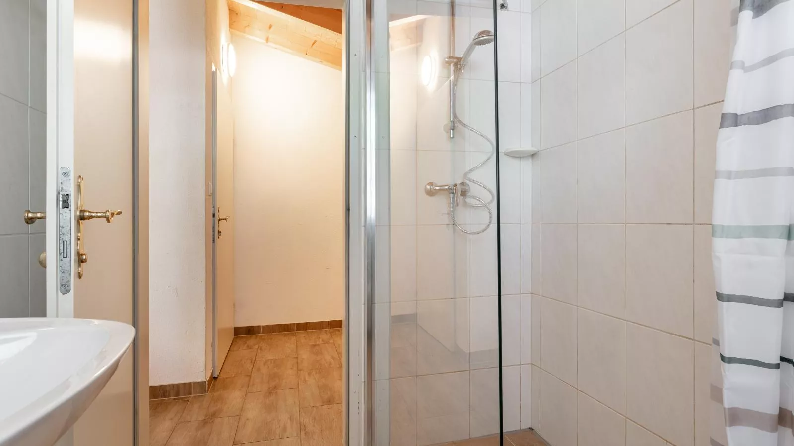 Haus Oliver 1-Badkamer