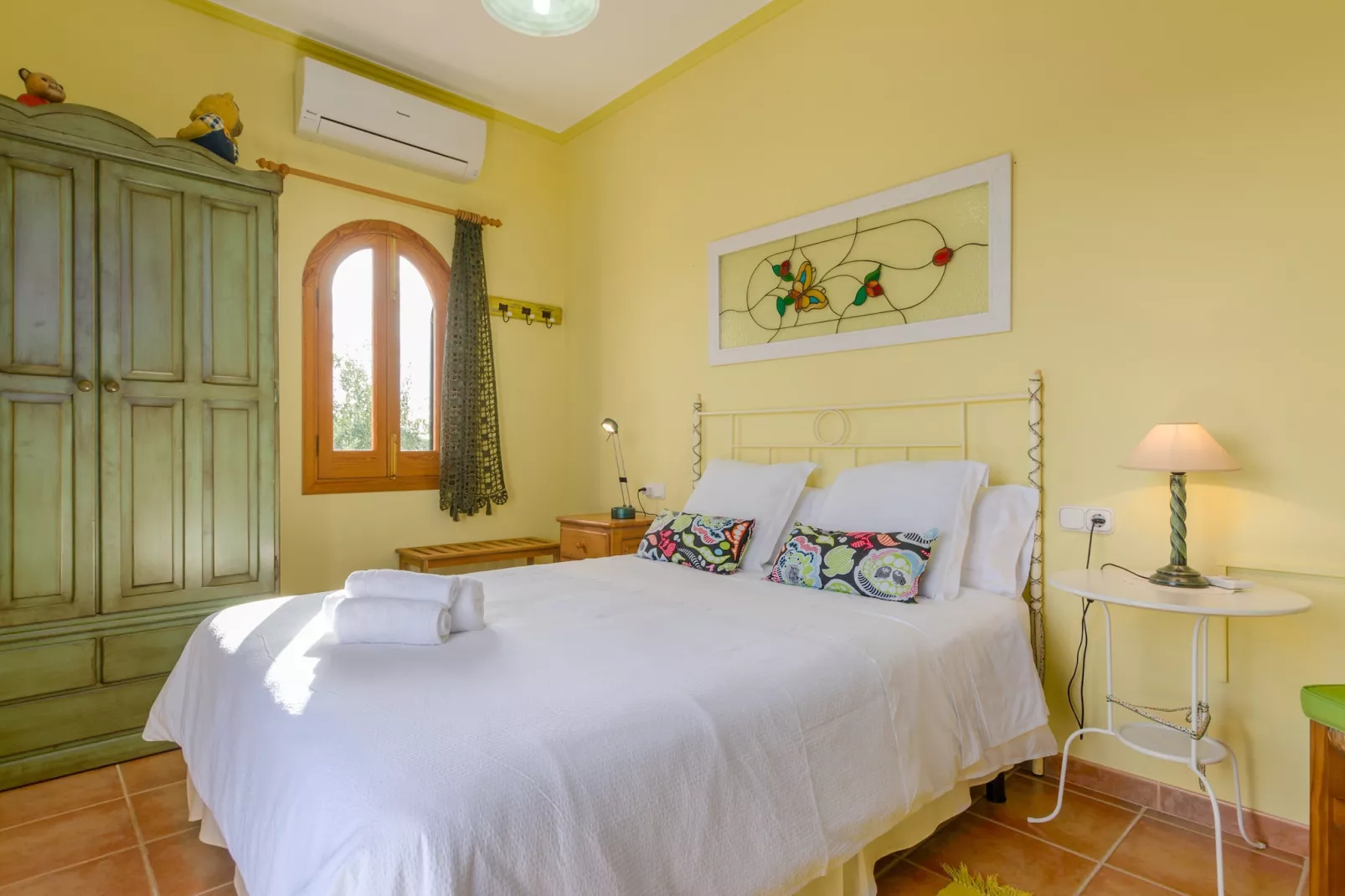 Santa Eulalia Petit-Image-tags.